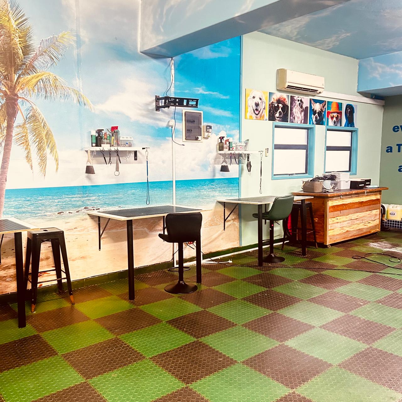 Grooming stations inside the parlour